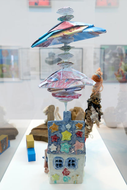Artwork: Orwell Umbrella Lighthouse, Kwok Kin Chan